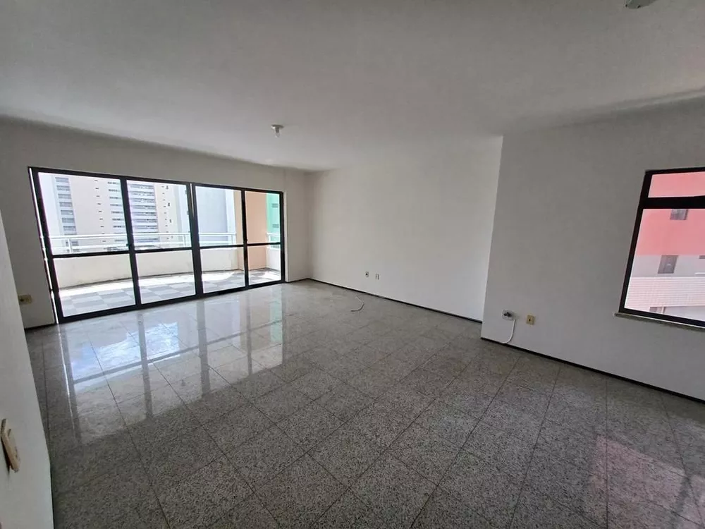 Apartamento para alugar com 3 quartos, 205m² - Foto 3