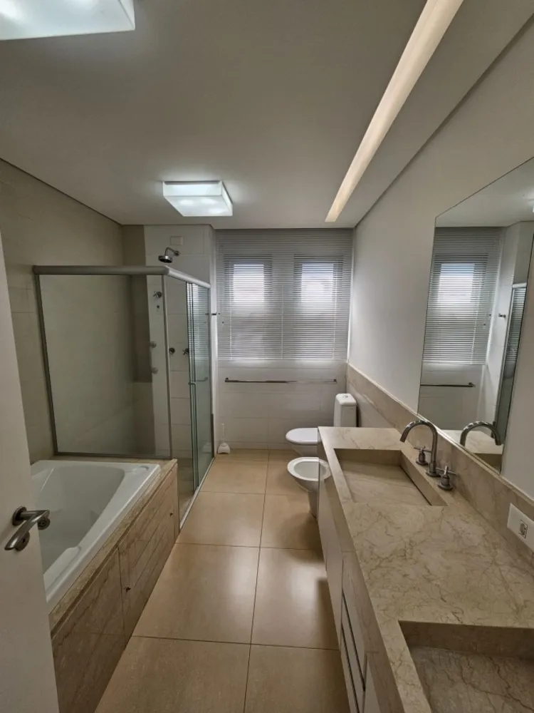 Apartamento, 3 quartos, 186 m² - Foto 2