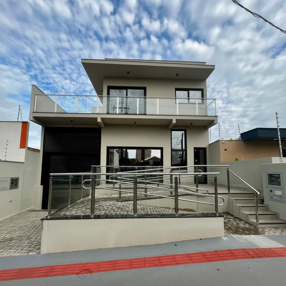 Casa, 3 quartos, 678 m² - Foto 1