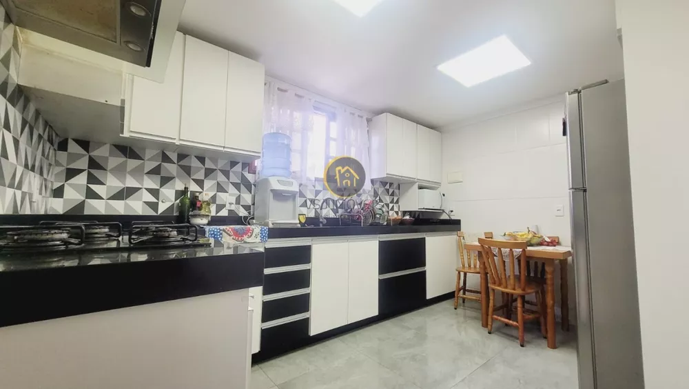 Casa, 3 quartos, 219 m² - Foto 15