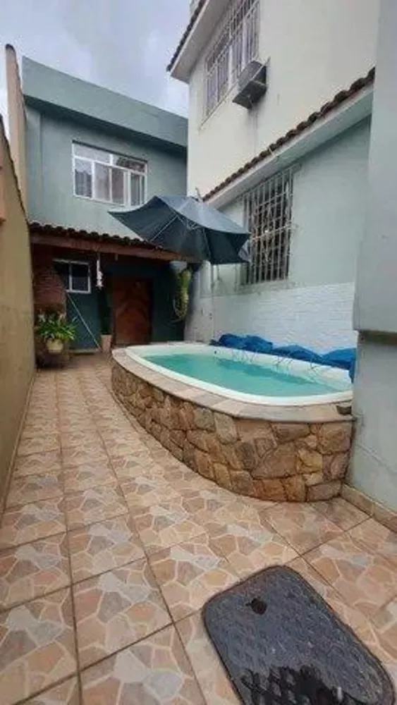 Casa à venda com 6 quartos, 500m² - Foto 4