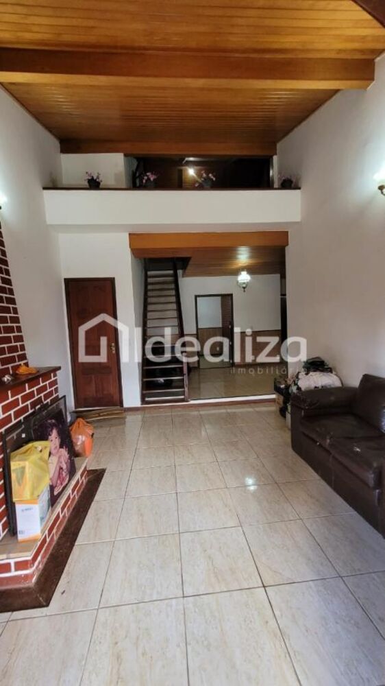 Casa, 5 quartos, 416 m² - Foto 1