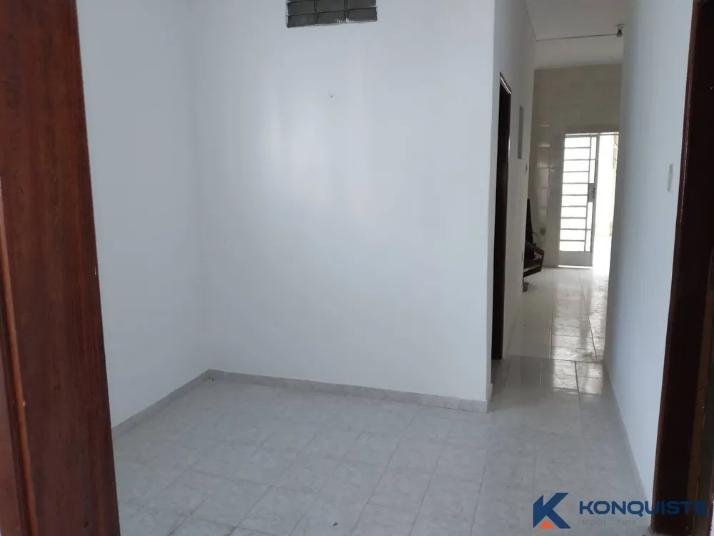 Casa, 6 quartos, 240 m² - Foto 1