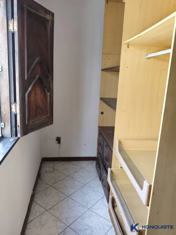Casa, 5 quartos, 304 m² - Foto 2