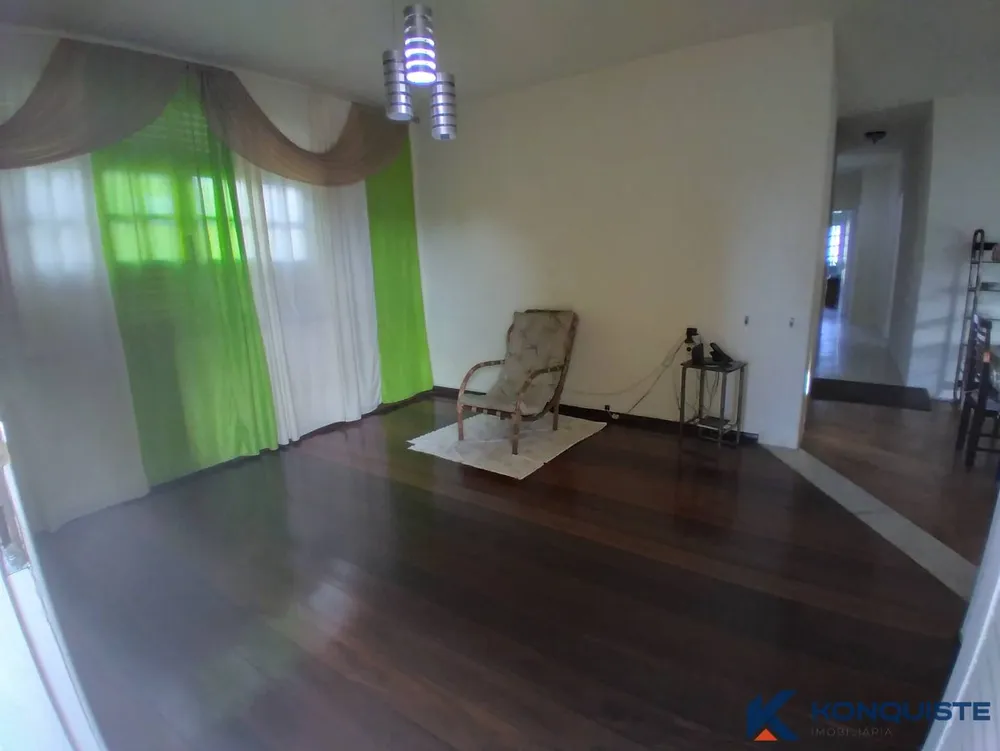 Casa, 4 quartos, 253 m² - Foto 1