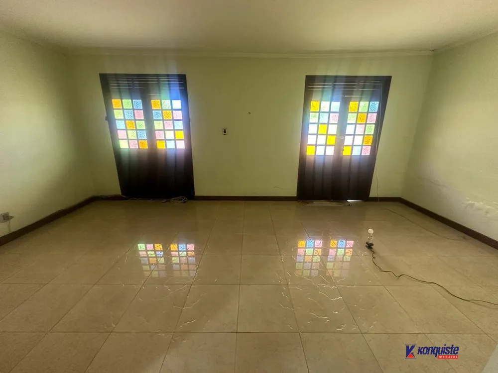 Casa, 3 quartos, 208 m² - Foto 1