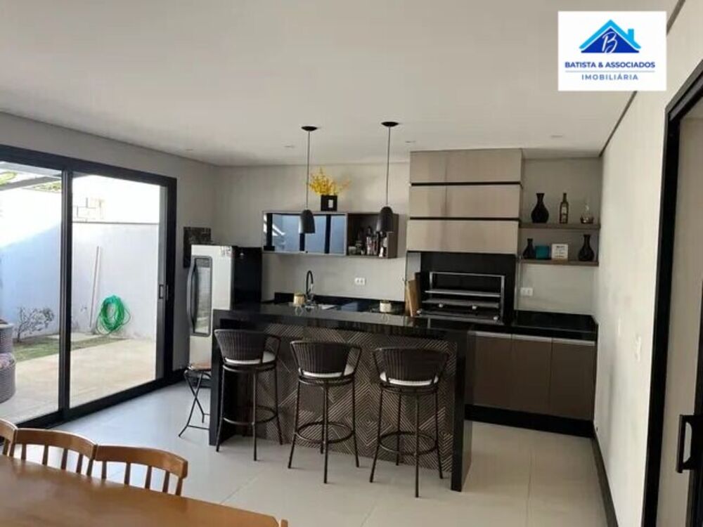 Casa, 3 quartos, 240 m² - Foto 2