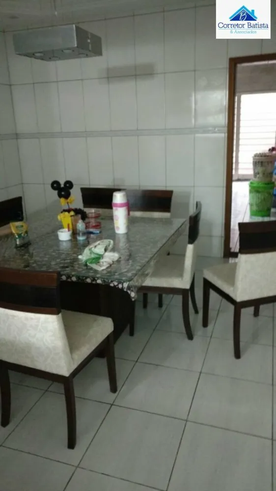 Casa, 3 quartos, 210 m² - Foto 3