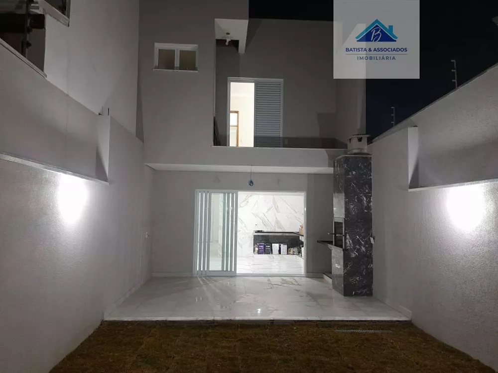 Casa à venda com 3 quartos, 122m² - Foto 2