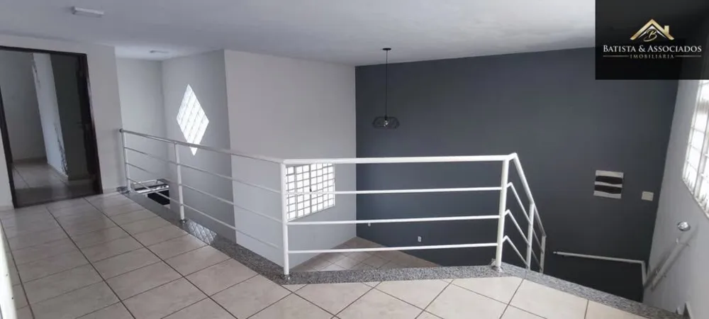 Casa, 4 quartos, 240 m² - Foto 4