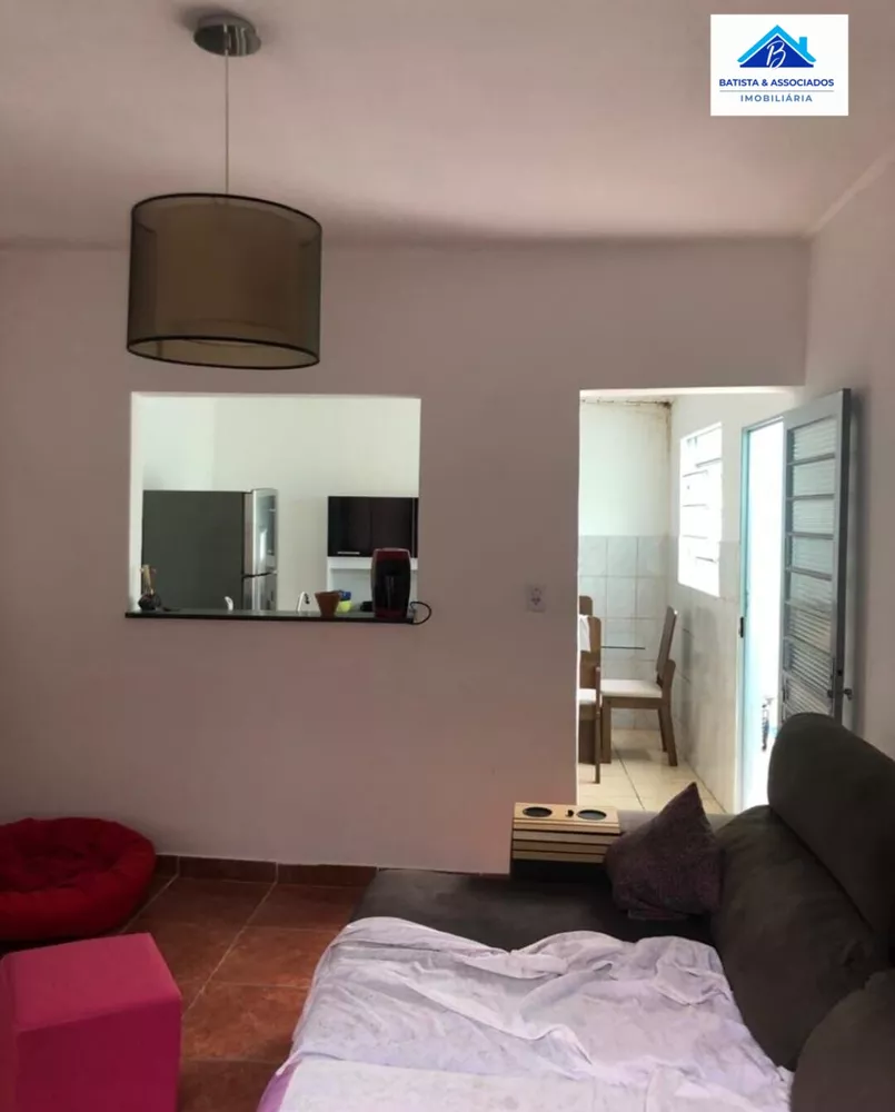 Casa à venda com 3 quartos, 100m² - Foto 3