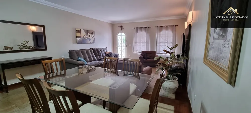 Casa, 3 quartos, 202 m² - Foto 2