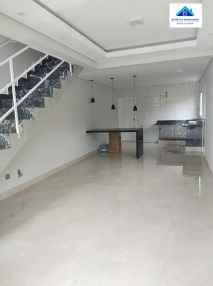 Sobrado à venda com 3 quartos, 127m² - Foto 3