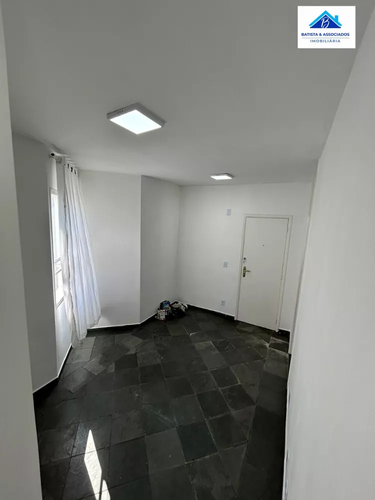 Apartamento à venda com 2 quartos, 43m² - Foto 2