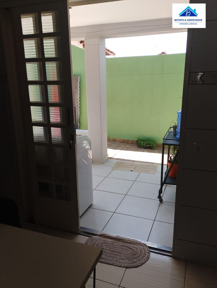 Casa, 3 quartos, 180 m² - Foto 3