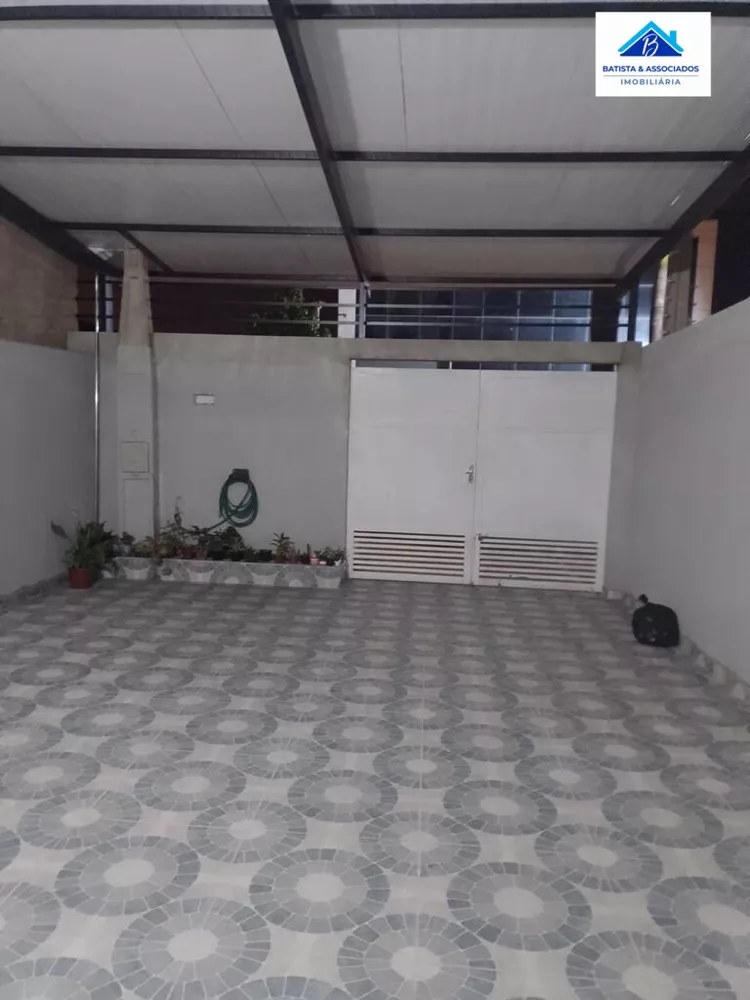 Casa à venda com 2 quartos, 58m² - Foto 2