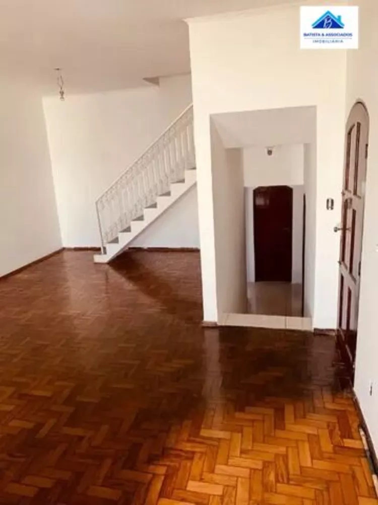 Casa à venda com 3 quartos, 400m² - Foto 3