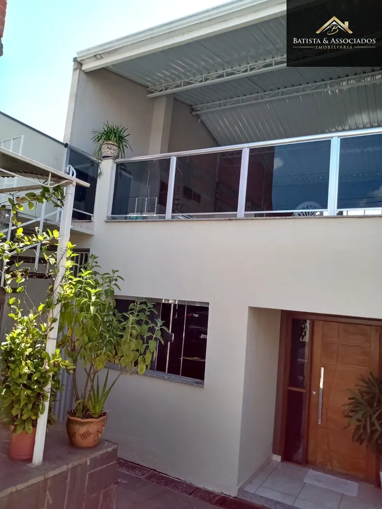 Sobrado, 3 quartos, 218 m² - Foto 3