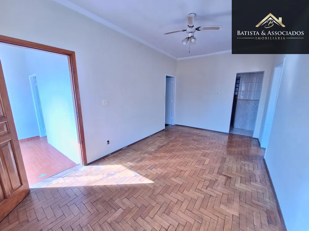Casa, 3 quartos, 215 m² - Foto 2
