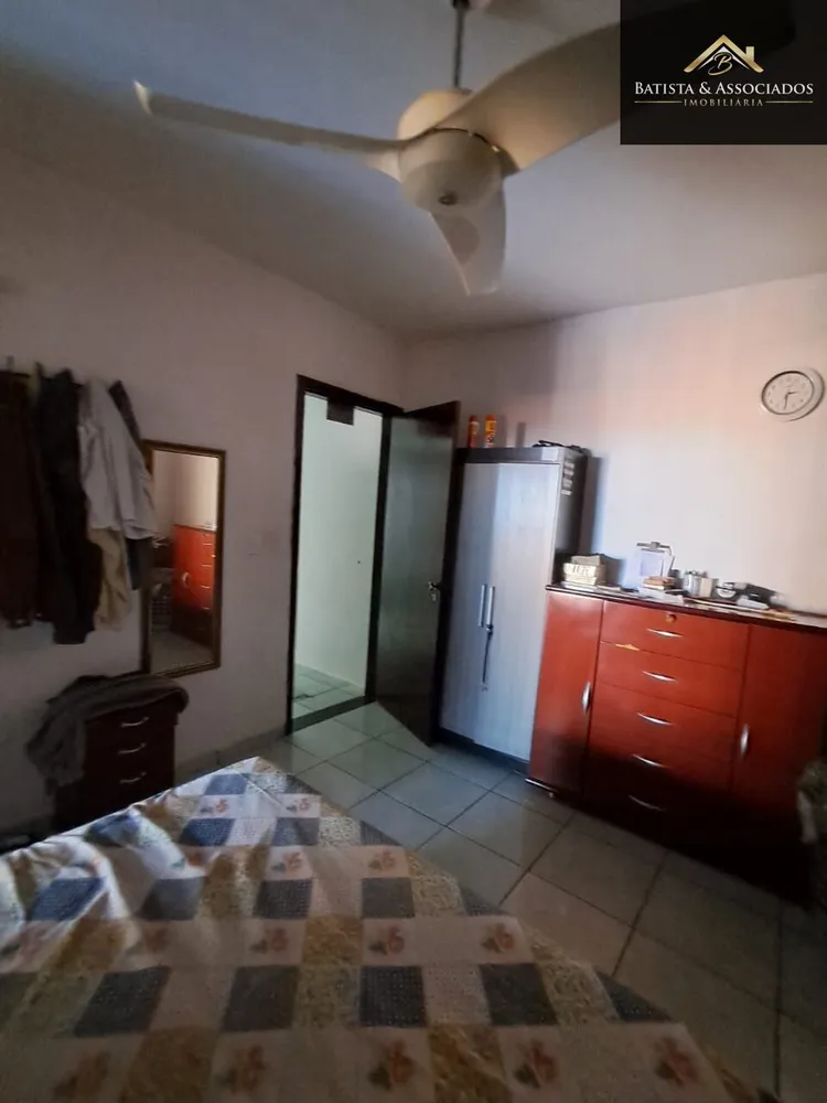 Casa, 3 quartos, 250 m² - Foto 1