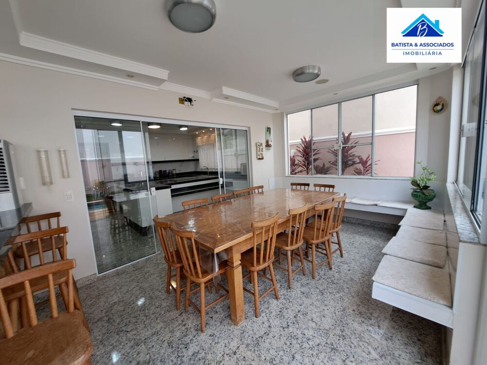 Sobrado, 3 quartos, 325 m² - Foto 1