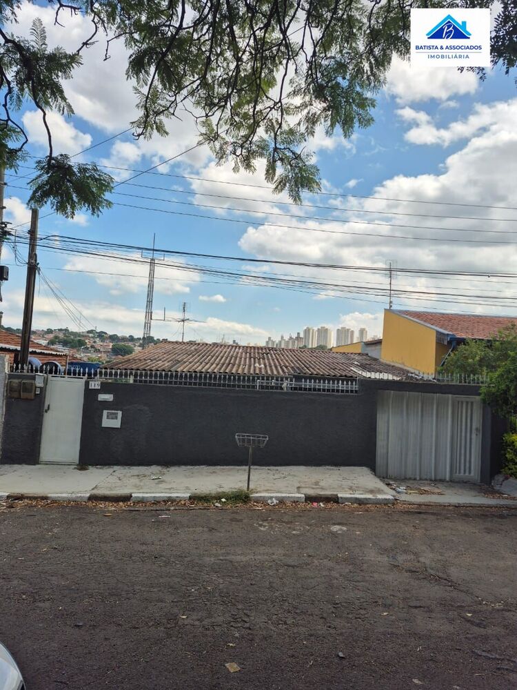 Casa, 4 quartos, 203 m² - Foto 1