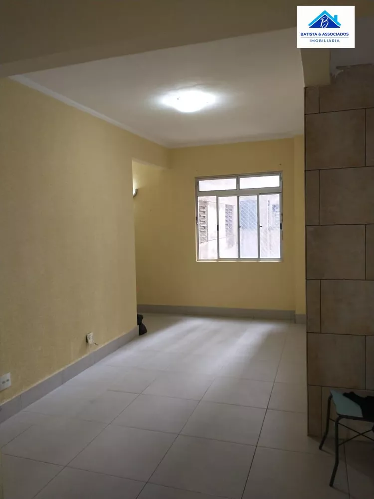 Apartamento à venda com 2 quartos, 70m² - Foto 1