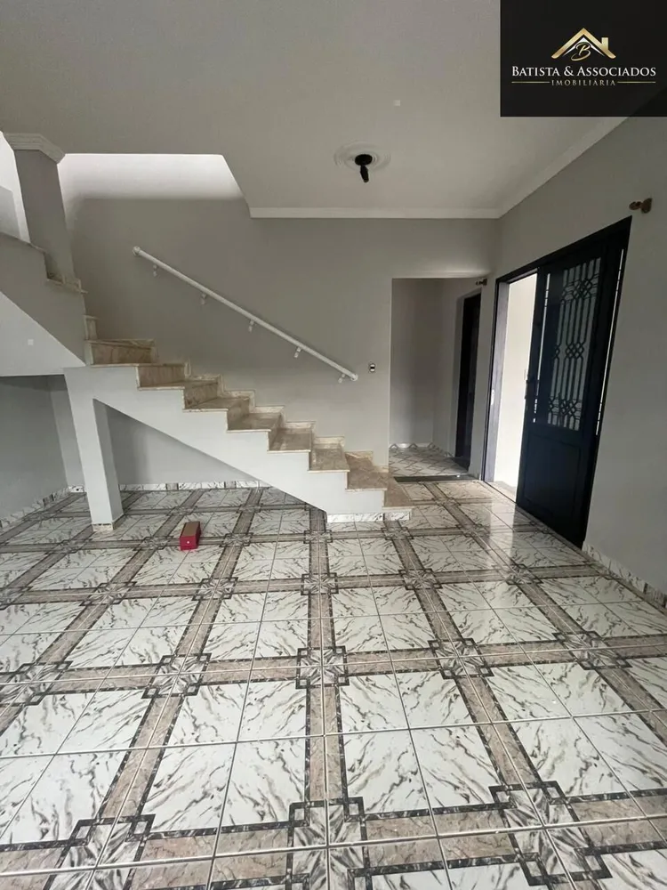 Casa, 5 quartos, 250 m² - Foto 1