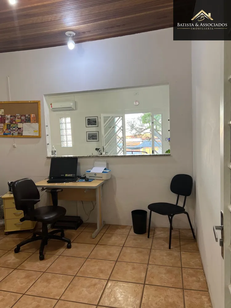 Casa, 2 quartos, 272 m² - Foto 1