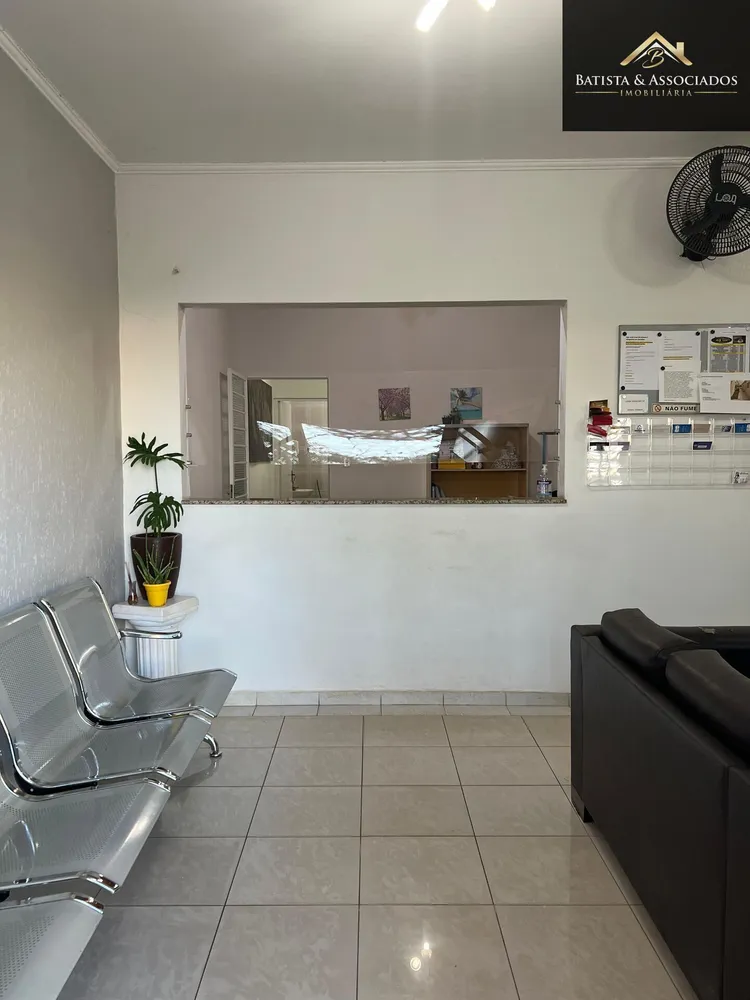Casa, 2 quartos, 272 m² - Foto 4