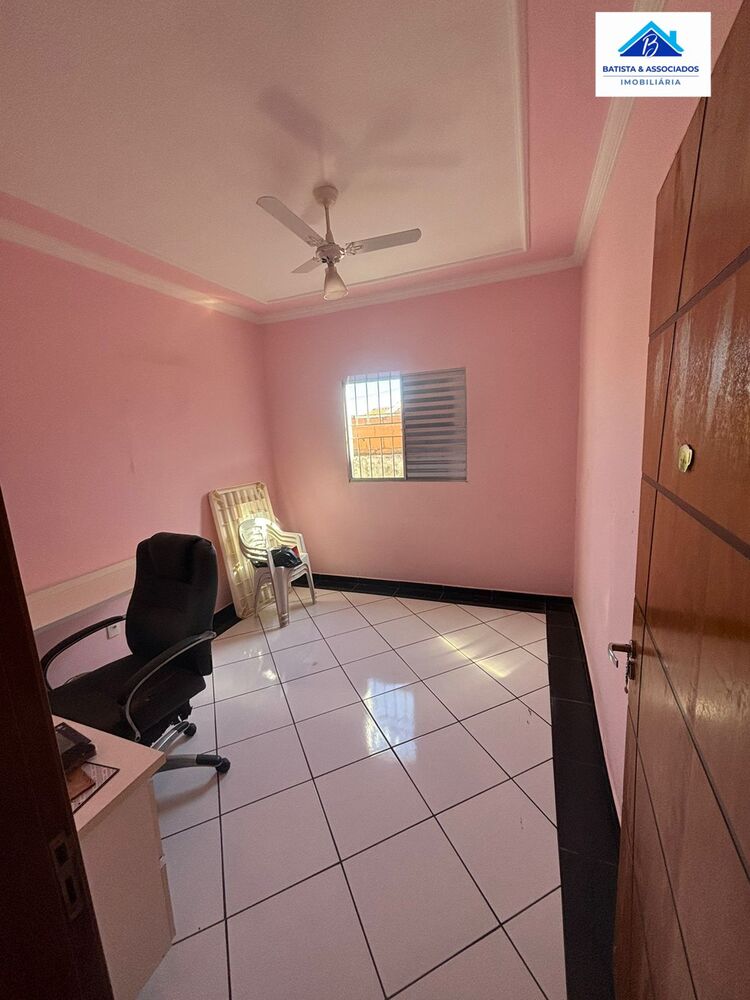 Casa, 3 quartos, 136 m² - Foto 1