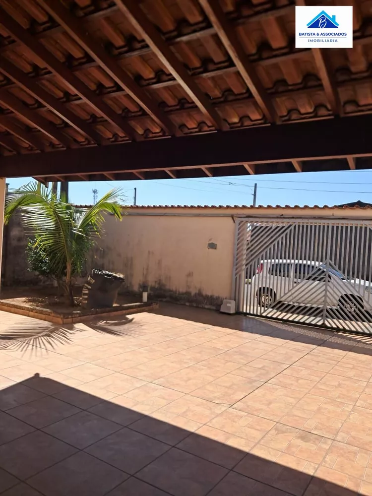 Casa, 3 quartos, 193 m² - Foto 2