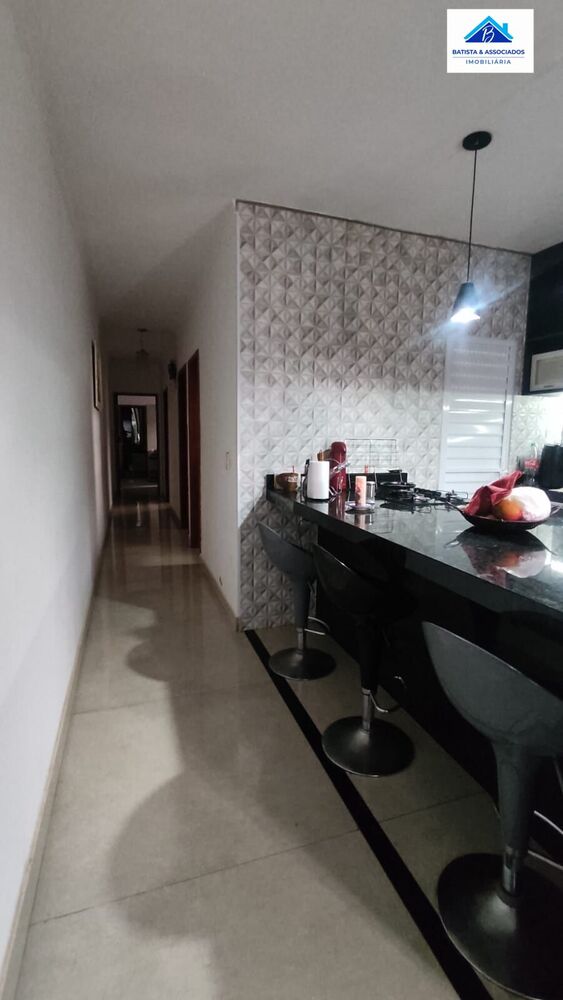 Casa, 3 quartos, 72 m² - Foto 1