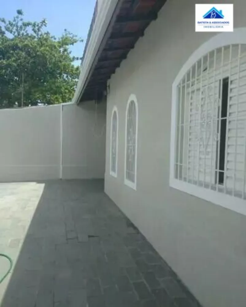 Casa à venda com 3 quartos, 140m² - Foto 2