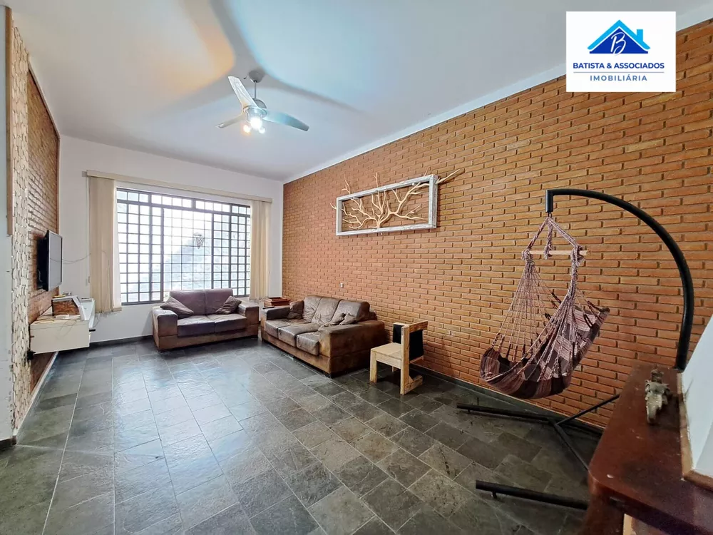Casa, 3 quartos, 437 m² - Foto 1