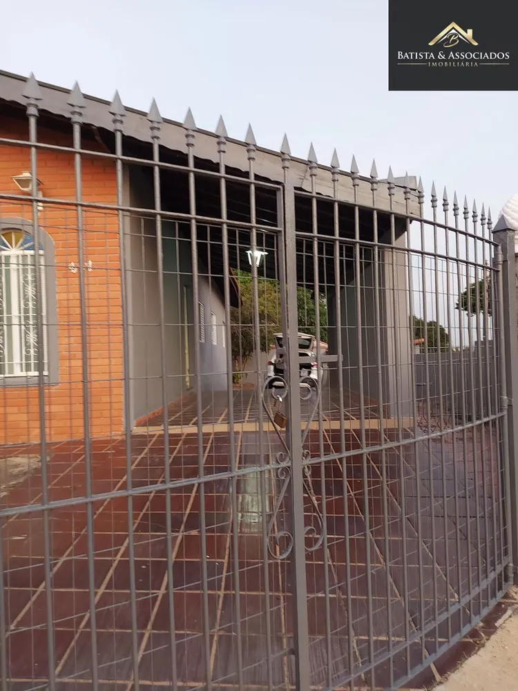 Casa, 3 quartos, 142 m² - Foto 1