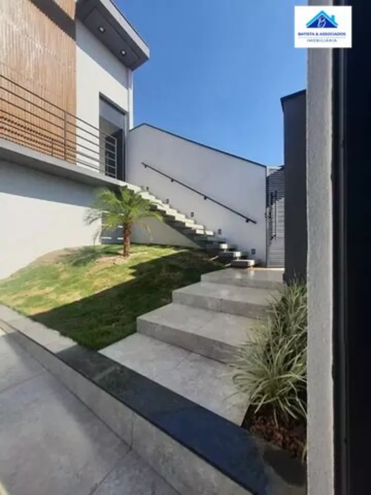 Casa à venda com 3 quartos, 163m² - Foto 2