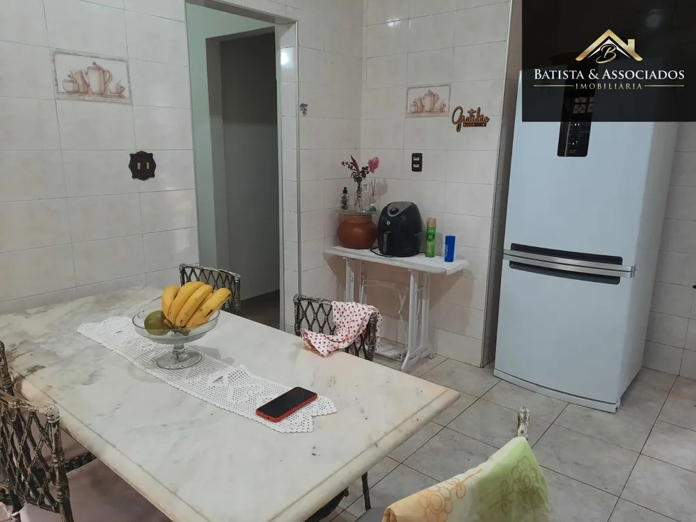 Casa, 3 quartos, 180 m² - Foto 2