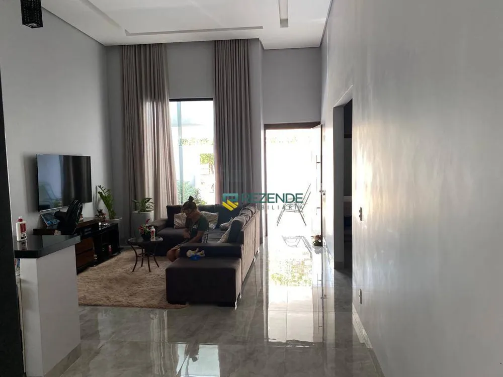 Casa, 3 quartos, 180 m² - Foto 2