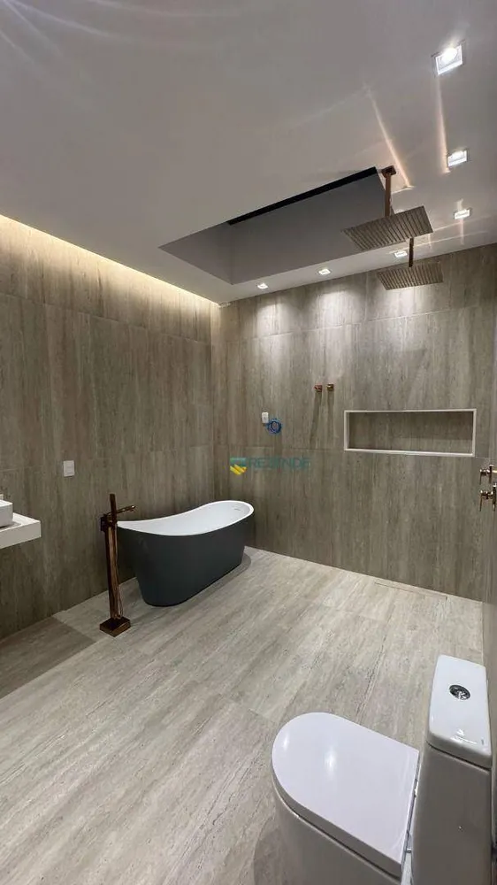 Sobrado, 5 quartos, 432 m² - Foto 1