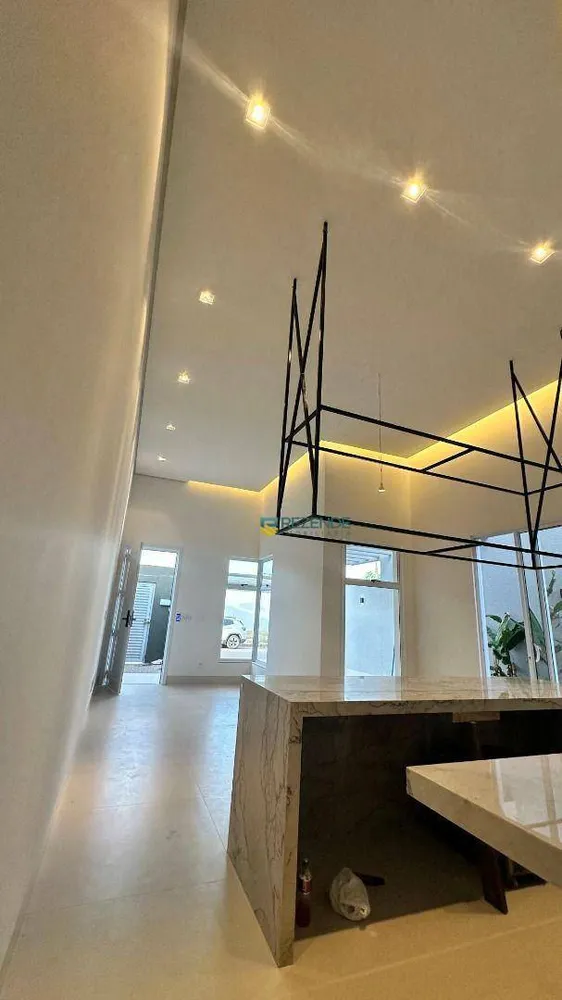 Casa, 3 quartos, 124 m² - Foto 2