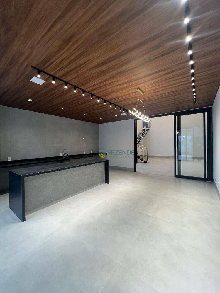 Sobrado, 4 quartos, 242 m² - Foto 6