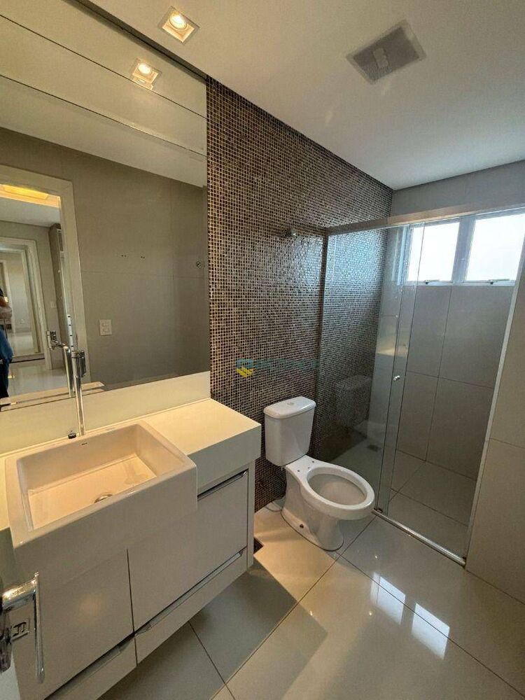 Apartamento à venda com 3 quartos, 126m² - Foto 2