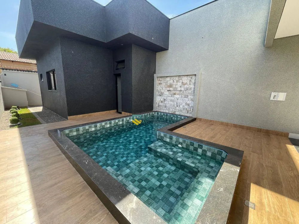 Casa, 3 quartos, 235 m² - Foto 2