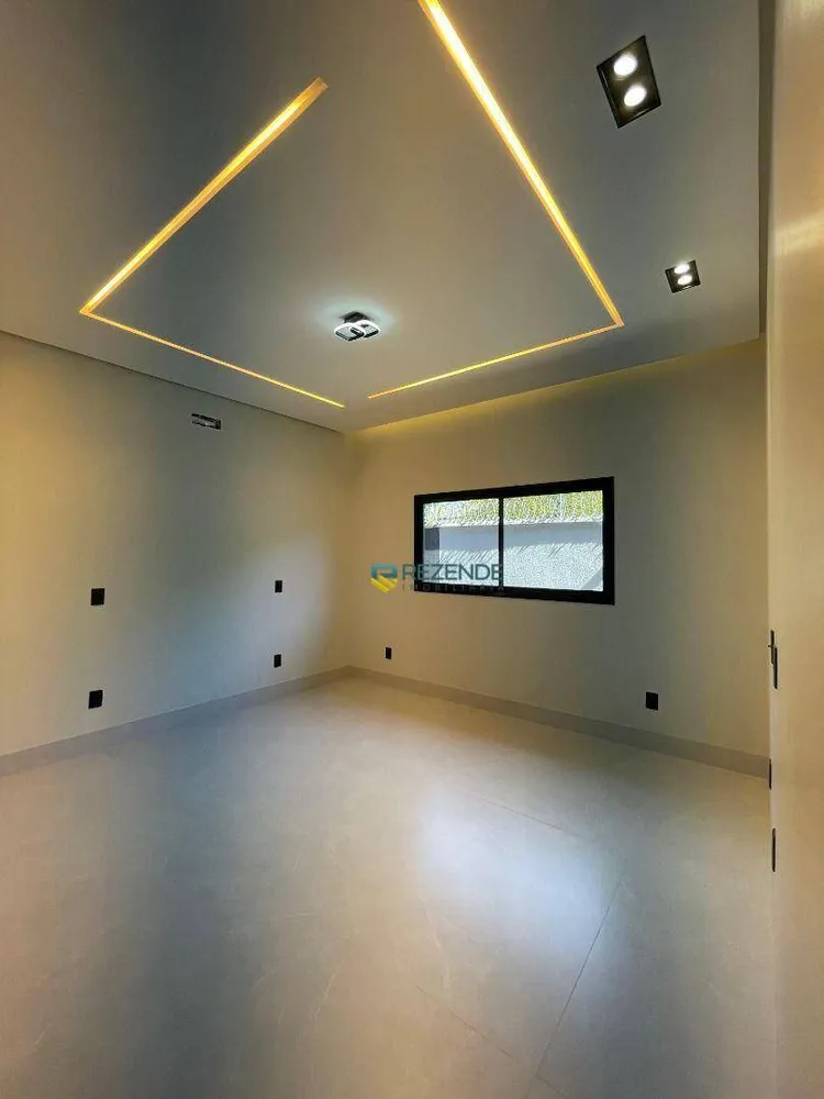 Casa, 3 quartos, 235 m² - Foto 4