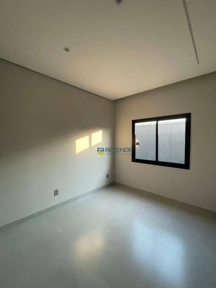Casa, 3 quartos, 121 m² - Foto 2