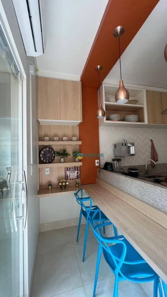 Casa, 4 quartos, 210 m² - Foto 1