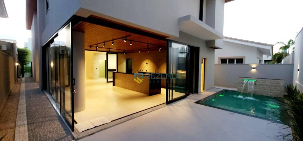 Sobrado, 4 quartos, 330 m² - Foto 4