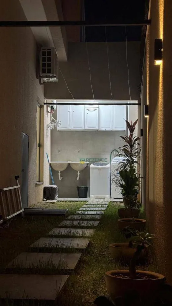 Sobrado, 3 quartos, 219 m² - Foto 3