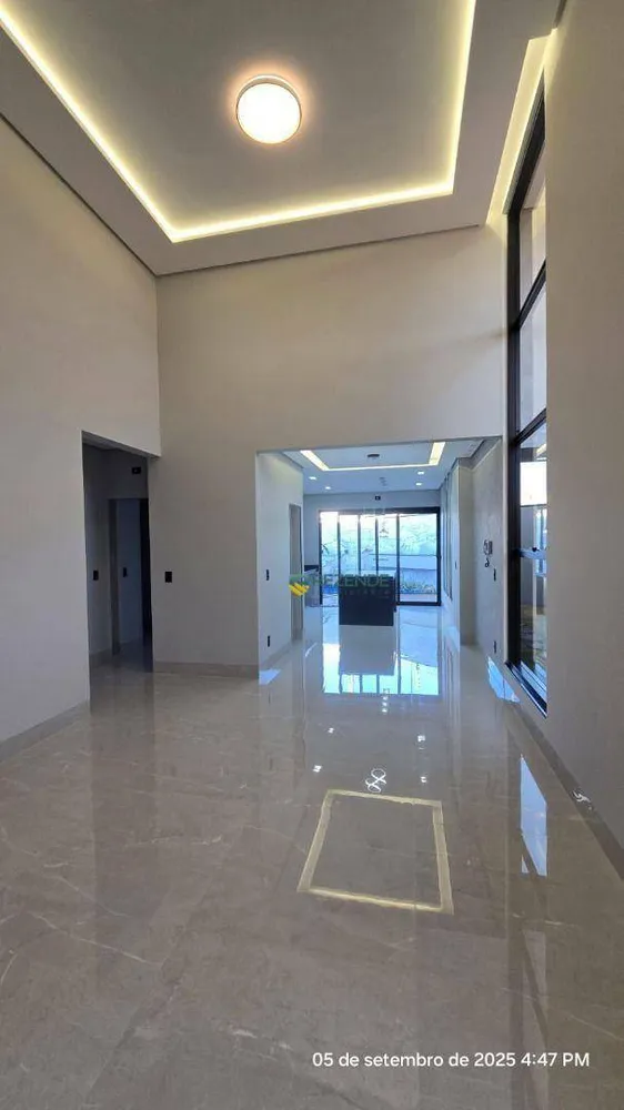 Casa, 3 quartos, 141 m² - Foto 2